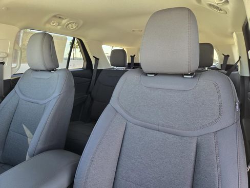 New 2026 Ford Explorer Active image 25