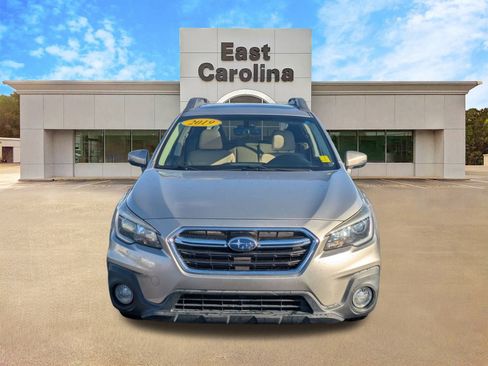 Used 2019 Subaru Outback 2.5i Premium image 8