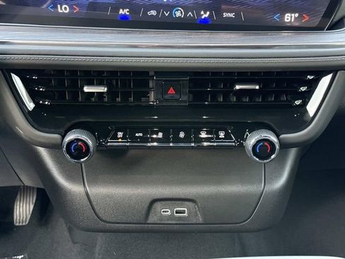 New 2026 Chevrolet Suburban LS RWD image 16