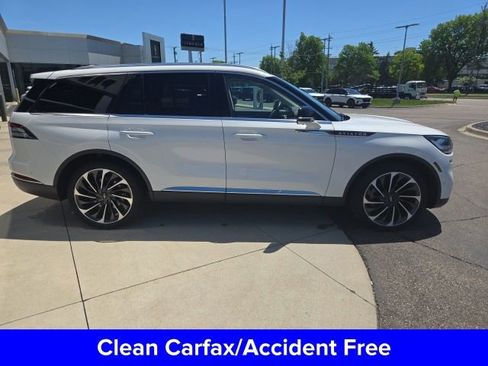 Used 2023 Lincoln Aviator Reserve w/ Equipment Group 201A AWD/4WD image 2