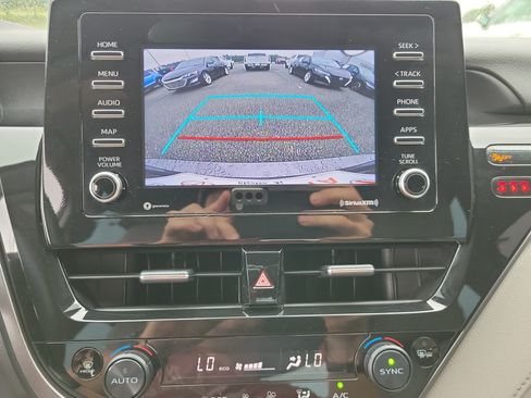 Used 2023 Toyota Camry SE FWD image 16