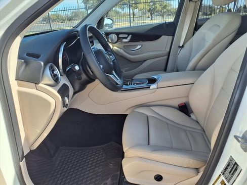 Used 2021 Mercedes-Benz GLC 300 image 10