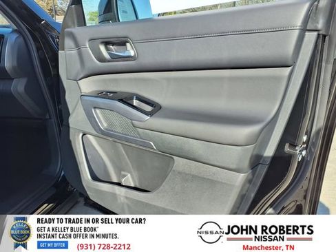 New 2026 Nissan Pathfinder SL w/ SL Premium Package AWD/4WD image 23