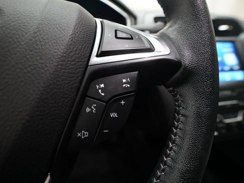 Used 2020 Ford Fusion SE w/ Equipment Group 151A FWD image 20