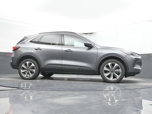 Used 2024 Ford Escape Platinum AWD/4WD image 24