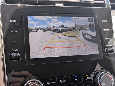Used 2023 Hyundai Tucson SEL FWD image 32
