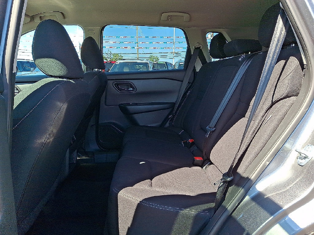 Used 2024 Nissan Rogue S AWD/4WD image 11