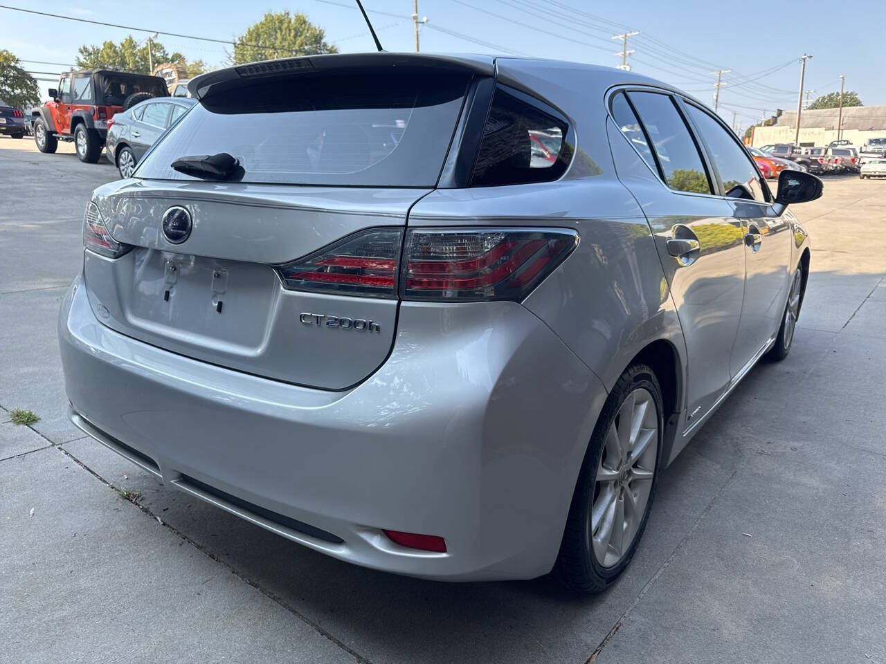 Used 2011 Lexus CT 200h Premium FWD image 6