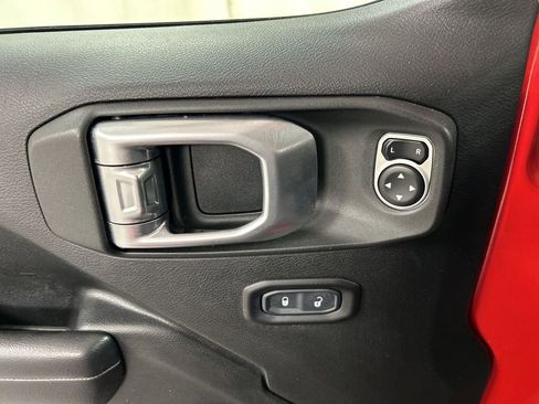 Used 2019 Jeep Wrangler Unlimited Sport S image 11