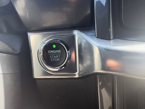 Used 2021 Ford F150 Lariat image 26