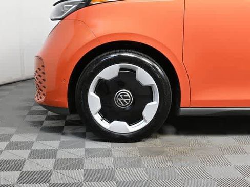New 2025 Volkswagen ID. Buzz Pro S Plus image 36