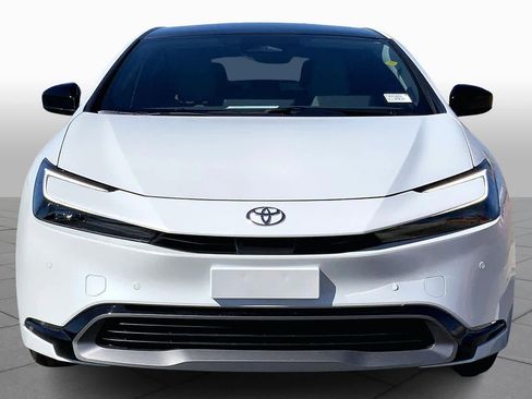 Used 2026 Toyota Prius Limited image 4