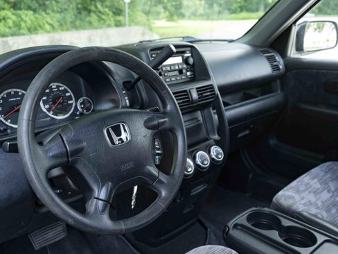 Used 2003 Honda CR-V LX image 18
