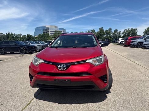 Used 2016 Toyota RAV4 LE FWD image 17