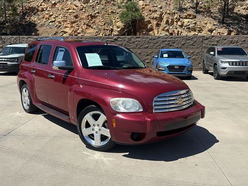 Used 2006 Chevrolet HHR LT w/ Preferred Equipment Group FWD image 2