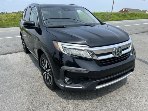 Used 2019 Honda Pilot Touring image 3
