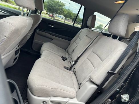 Used 2020 Honda Pilot EX image 29