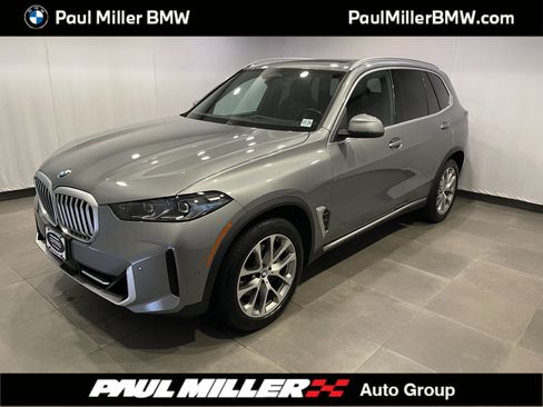 Used 2025 BMW X5 xDrive40i w/ Premium Package AWD/4WD image 1