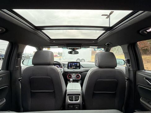 Certified 2024 Chevrolet Blazer RS w/ Enhanced Convenience Package image 28