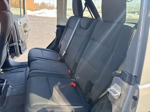 Used 2022 Jeep Wrangler Unlimited Sport image 41
