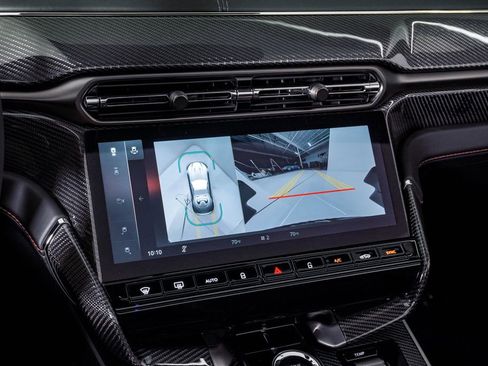 New 2026 Aston Martin Vanquish Convertible image 31