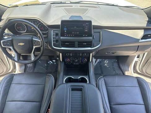 Used 2021 Chevrolet Tahoe Premier w/ Premium Package AWD/4WD image 9