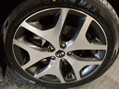 Used 2017 Kia Sportage SX image 4