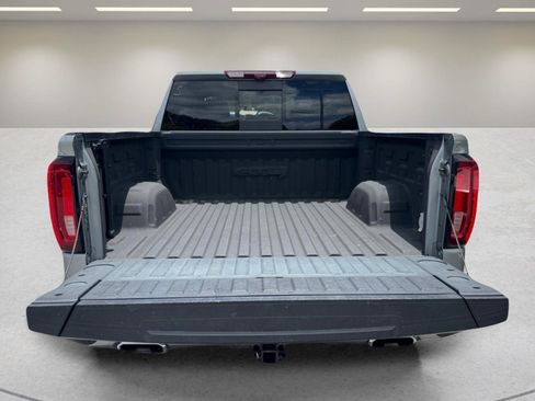 Used 2024 GMC Sierra 1500 AT4 w/ Technology Package AWD/4WD image 12