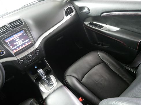 Used 2017 Dodge Journey GT w/ Driver Convenience Group image 11