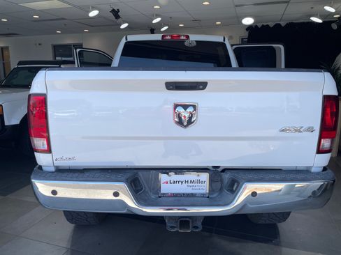 Used 2018 RAM 2500 Tradesman w/ Chrome Appearance Group AWD/4WD image 24