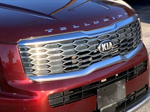 Used 2021 Kia Telluride EX w/ EX Premium Package image 26