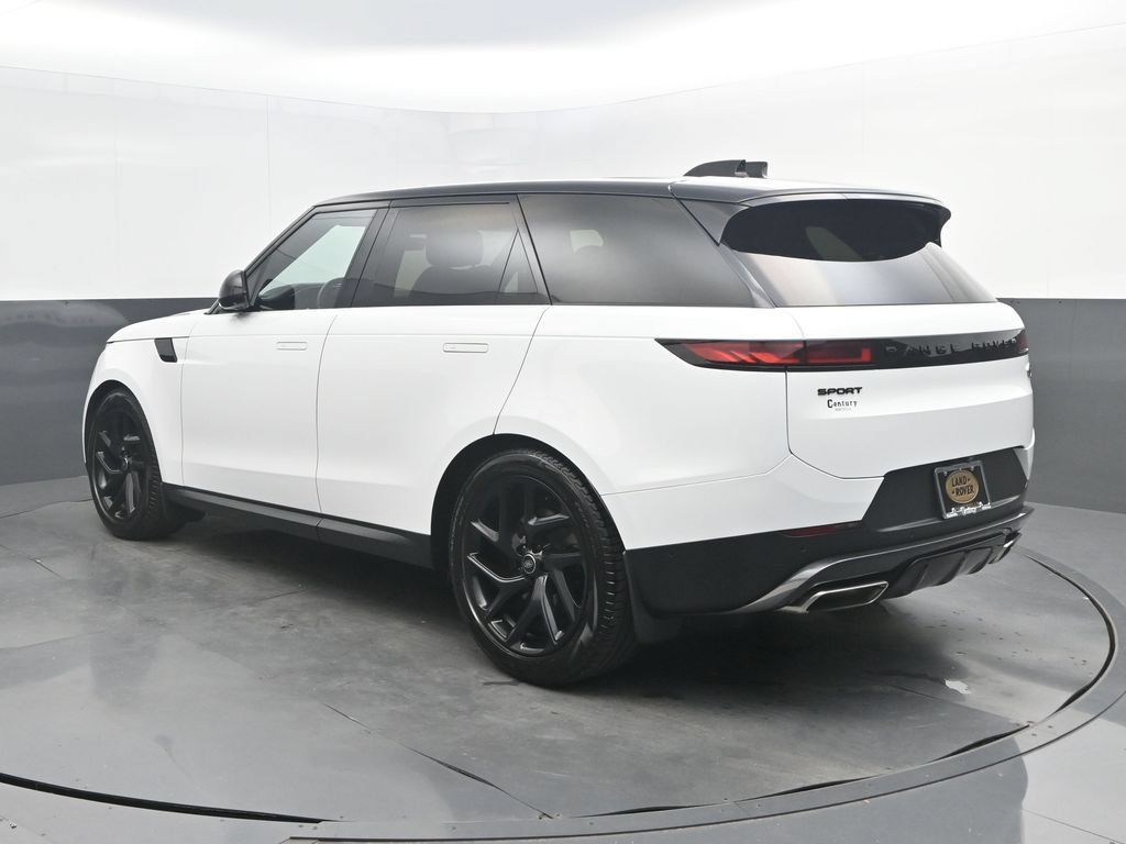 Used 2023 Land Rover Range Rover Sport SE AWD/4WD image 3