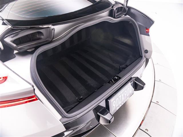 Used 2021 Aston Martin DB11 Coupe RWD image 29
