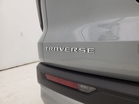 New 2026 Chevrolet Traverse LT w/ Sun and Wheel Package image 25