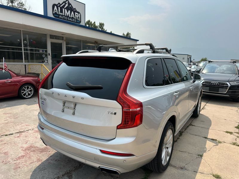 Used 2018 Volvo XC90 T6 Momentum w/ Convenience Package AWD/4WD image 7