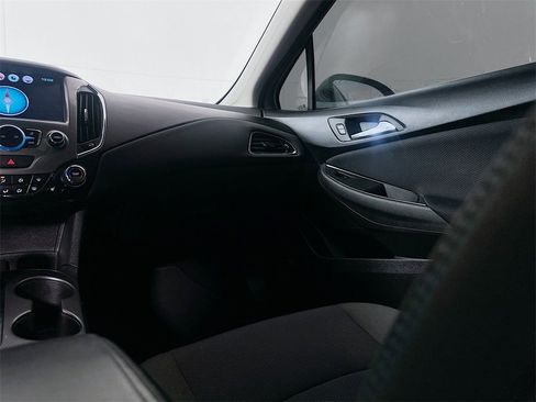 Used 2017 Chevrolet Cruze LT w/ Sun And Sound Package image 24