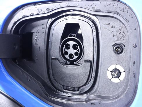 Used 2022 Ford Mustang Mach-E Select image 38