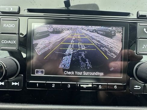 Used 2016 Honda HR-V LX image 27