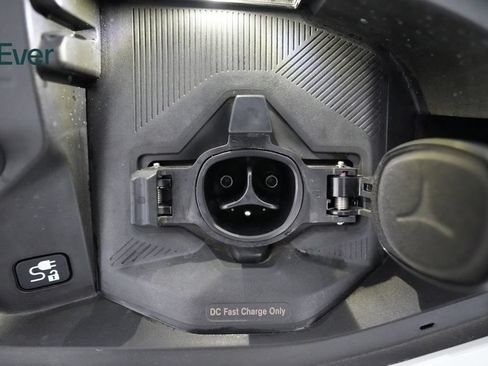 Used 2026 Nissan Leaf SV+ FWD image 27