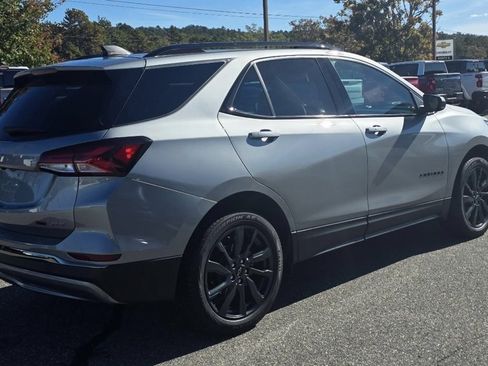 Used 2023 Chevrolet Equinox RS image 8