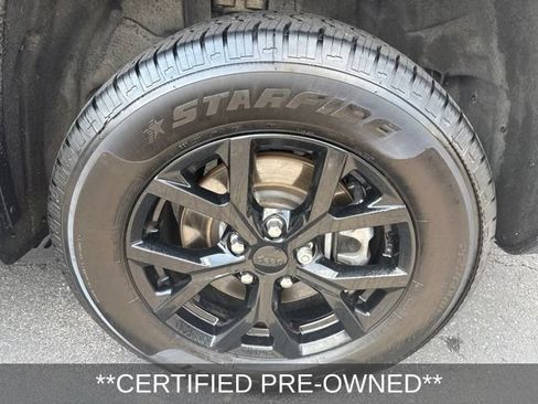 Certified 2024 Jeep Grand Cherokee L Altitude AWD/4WD image 7