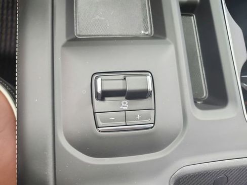 New 2026 GMC Sierra 2500 Denali Ultimate AWD/4WD image 32