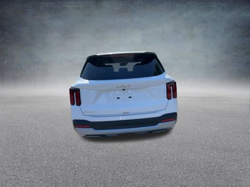 Used 2025 Kia Sorento LX image 20