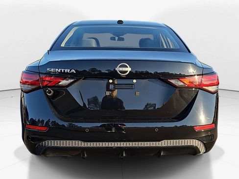 Used 2024 Nissan Sentra SV image 6