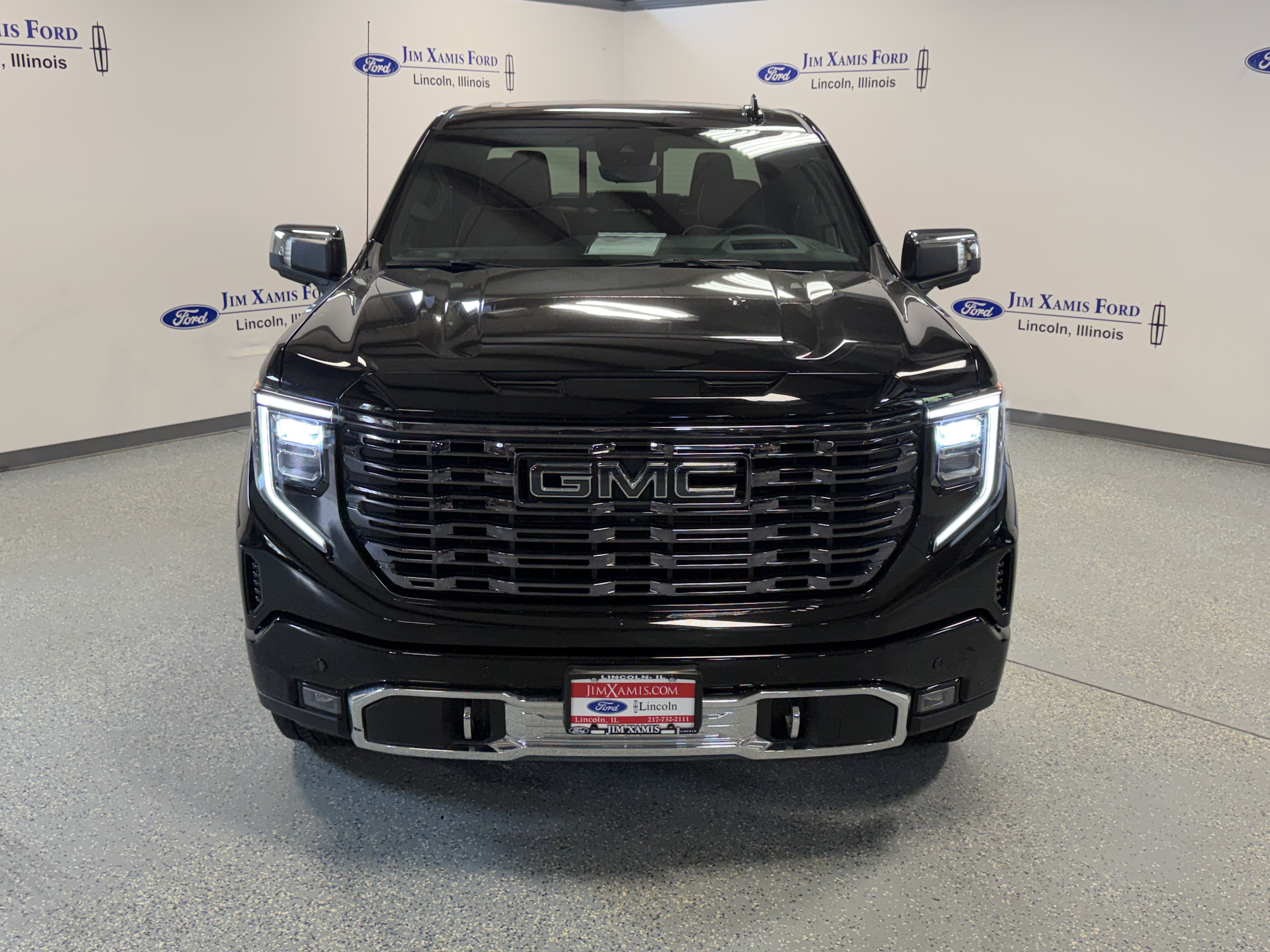 Used 2026 GMC Sierra 1500 Denali Ultimate AWD/4WD image 2