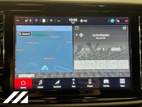 Used 2024 Dodge Durango GT image 17