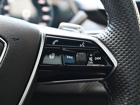 Used 2022 Audi e-tron GT Prestige w/ Prestige Package image 25