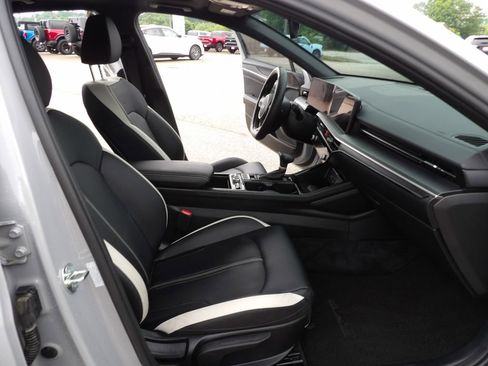 Used 2025 Kia K5 GT-Line w/ GT-Line Premium Package AWD/4WD image 16