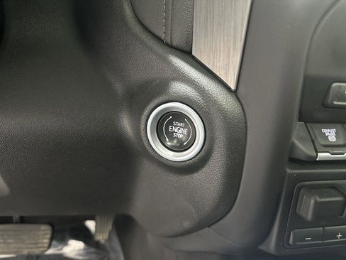 Used 2022 GMC Sierra 2500 Denali w/ Denali Ultimate Package image 17