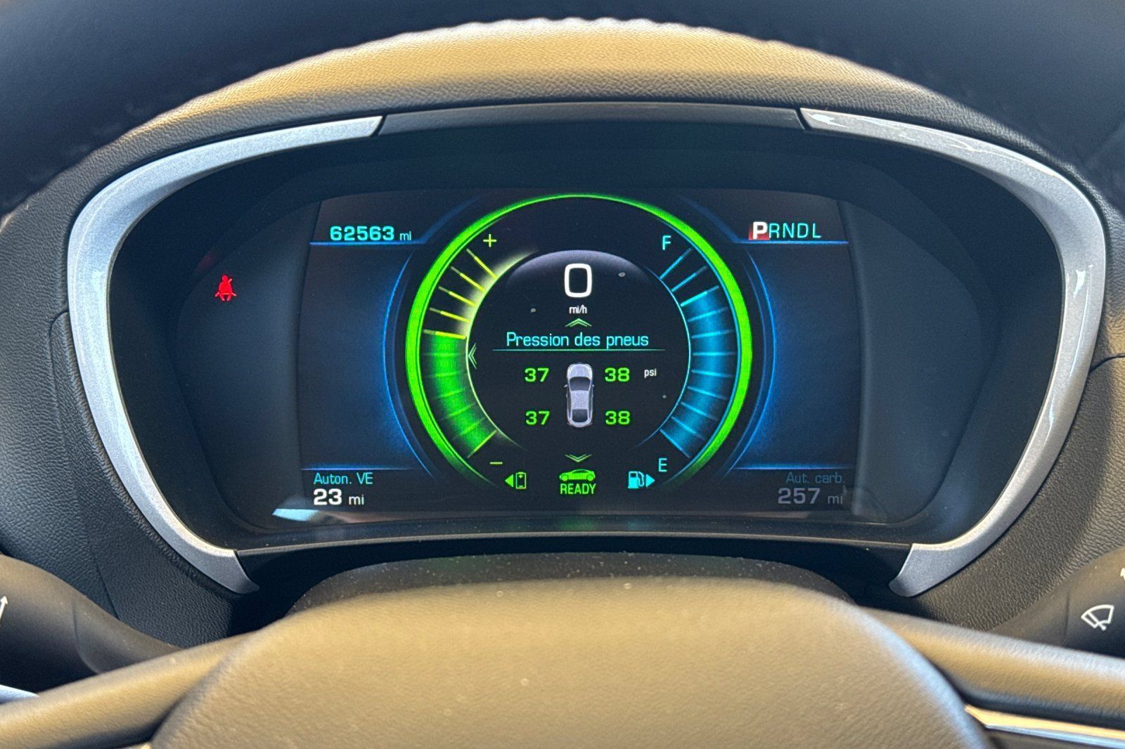 Used 2017 Chevrolet Volt LT w/ Comfort Package FWD image 29